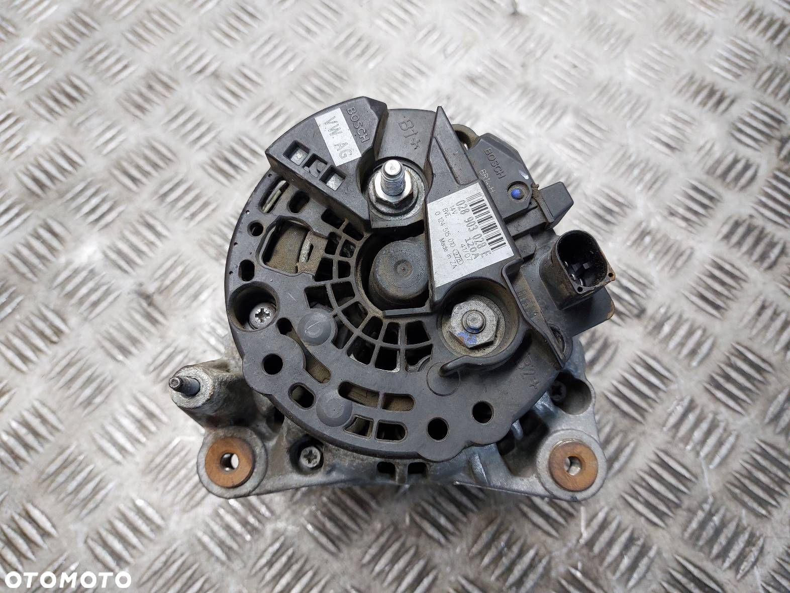 ALTERNATOR SKODA FABIA II 1.9 TDI 028903028E - 4