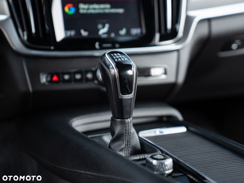 Volvo S90 D3 Momentum - 26