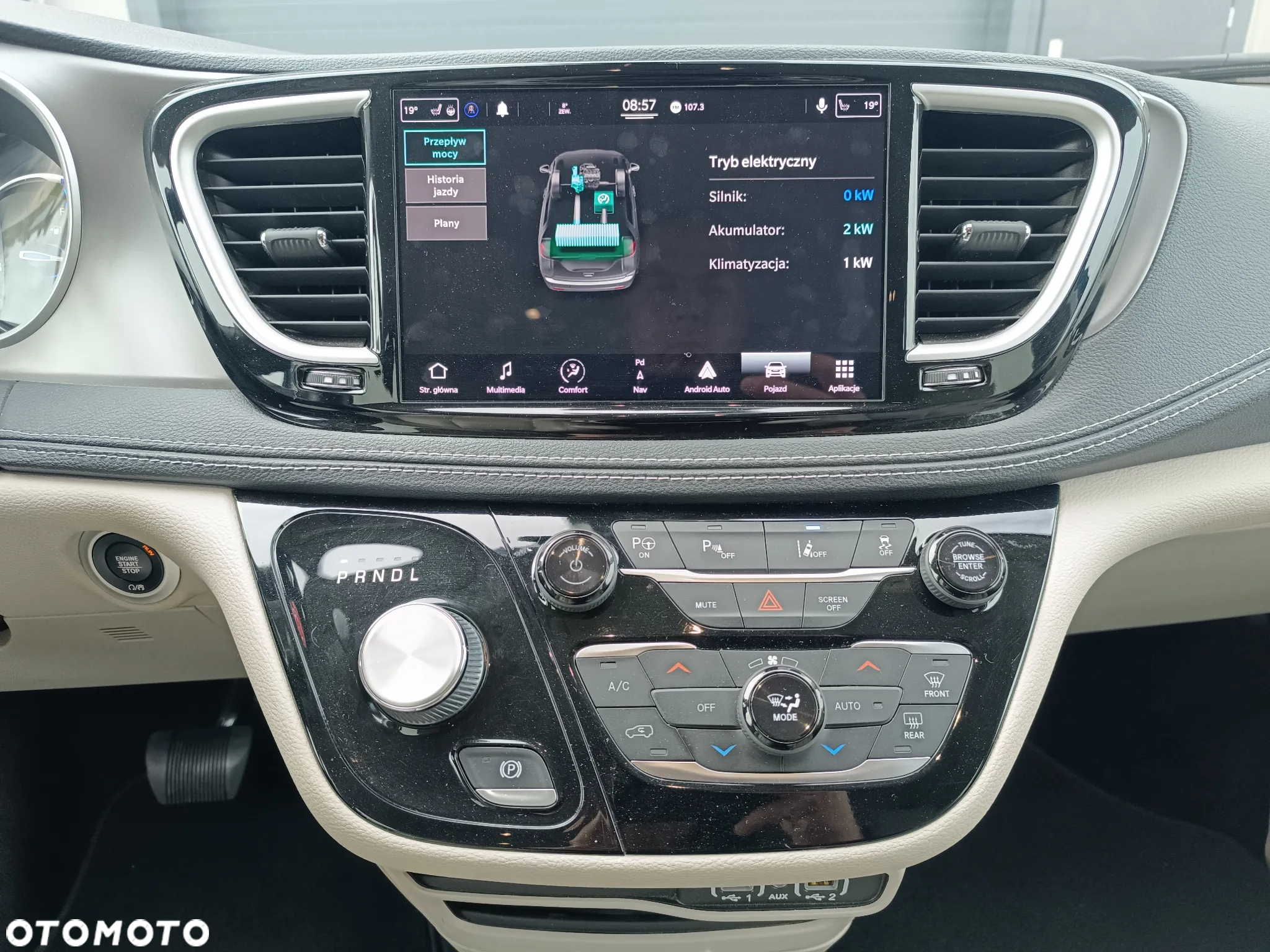 Chrysler Pacifica - 28