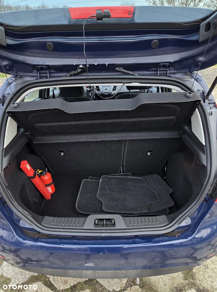 Ford Fiesta 1.5 TDCi Ambiente - 4