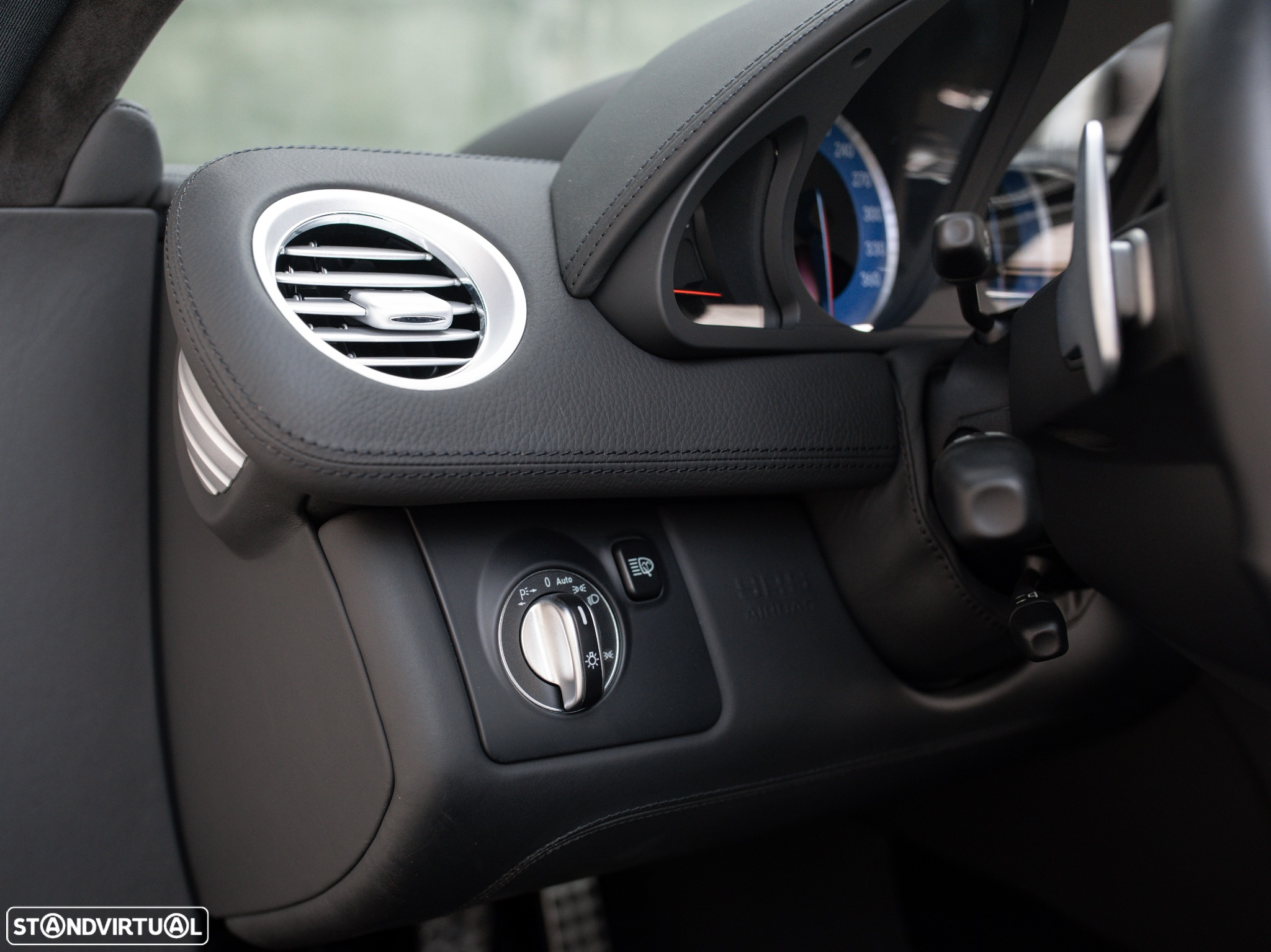 Mercedes-Benz SLR McLaren Roadster - 39