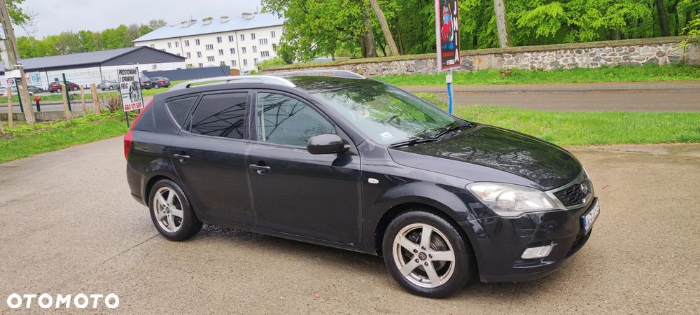 Kia Ceed - 3