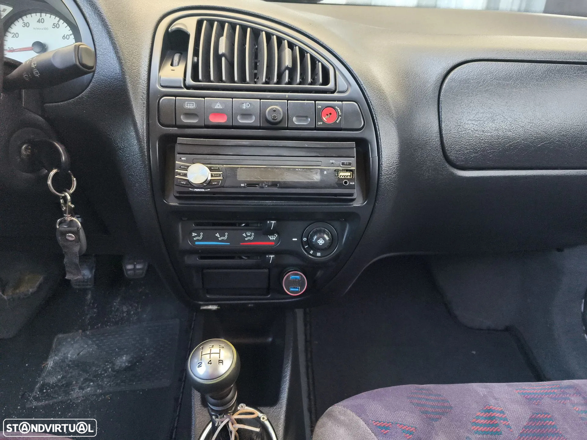 Citroën Saxo 1.6i 16V Cup - 12