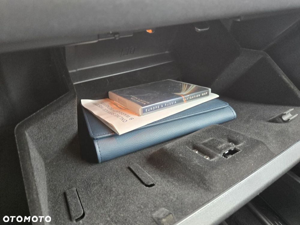 Land Rover Discovery Sport TD4 SE - 23