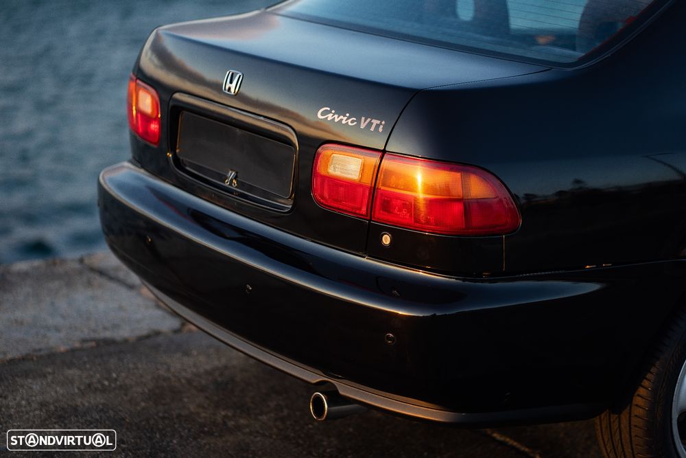 Honda Civic 1.6 VTi - 59