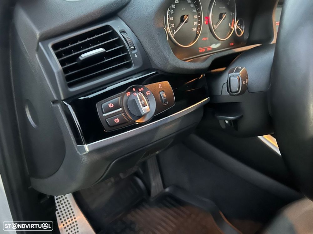 BMW X4 20 d xDrive Pack M - 25