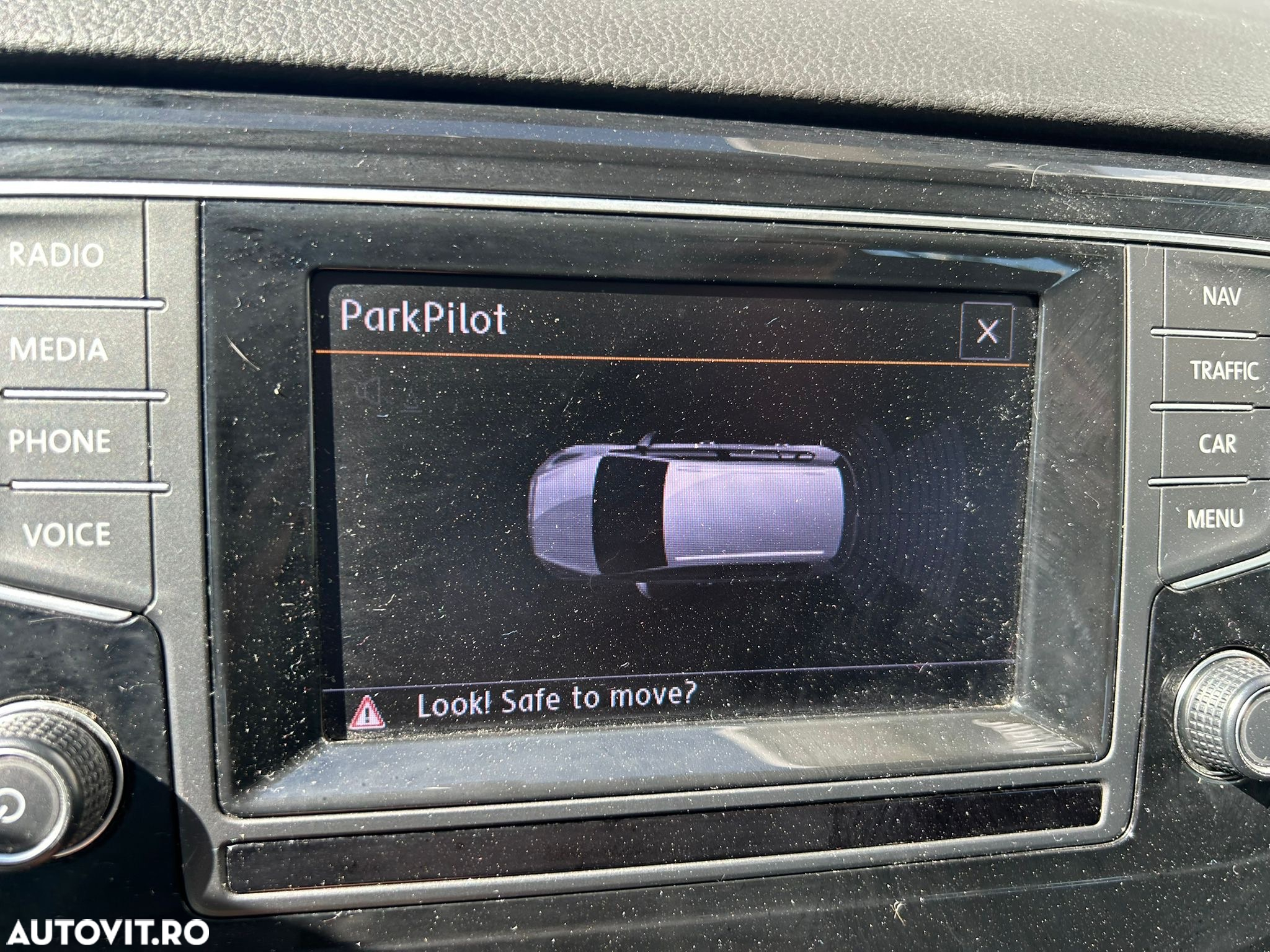 Volkswagen Golf Sportsvan 1.6 TDI DPF DSG BMT Highline - 19