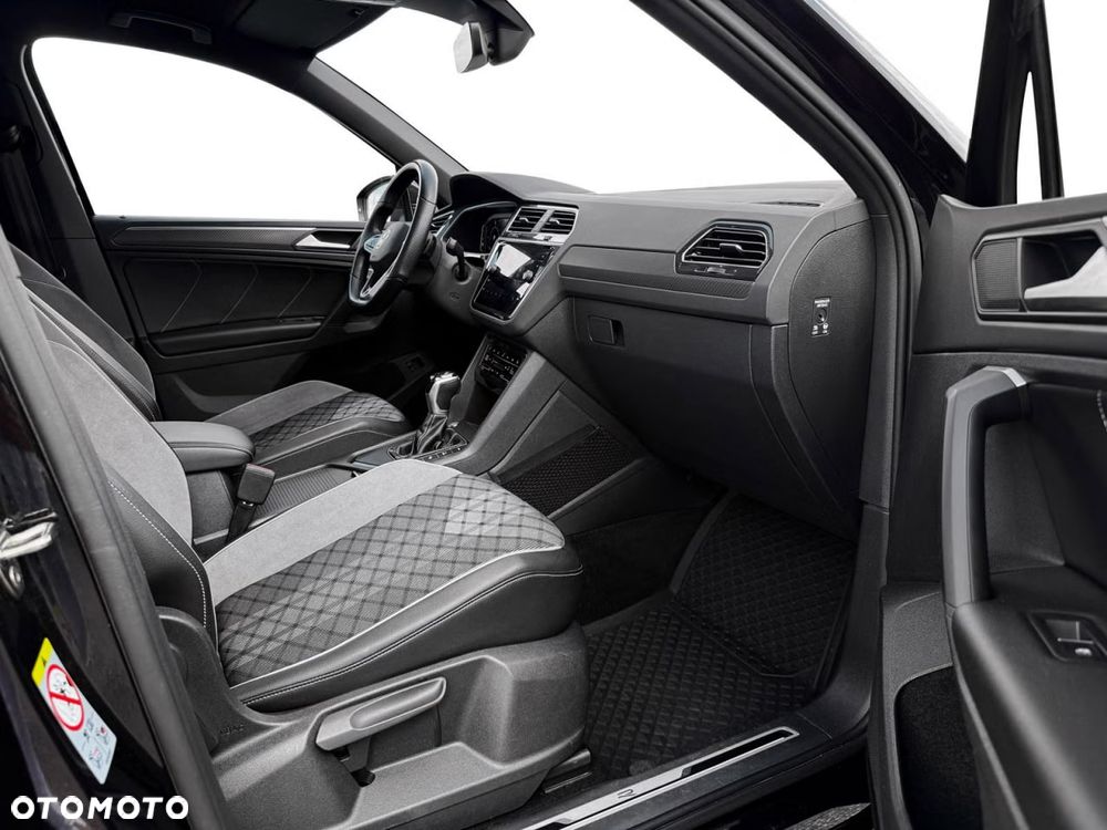 Volkswagen Tiguan 1.4 eHybrid OPF DSG R-Line - 25