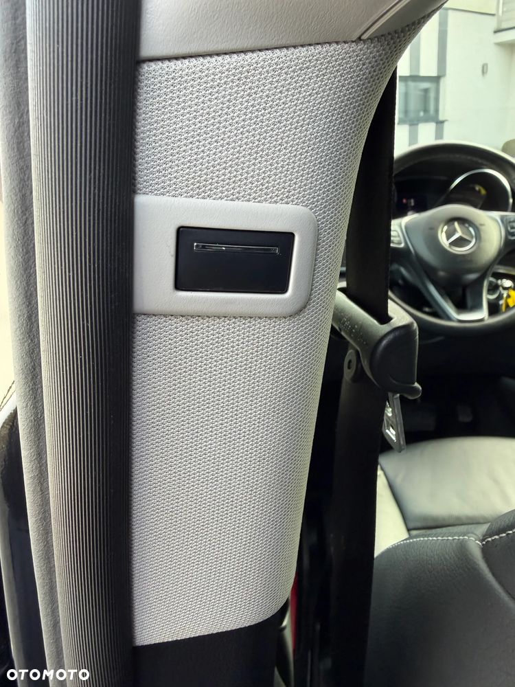 Mercedes-Benz Klasa V 300 d Avantgarde 9G-Tronic (ekstra d³) - 22