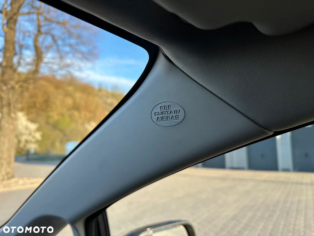 Toyota Auris 1.4 VVT-i Sol - 31