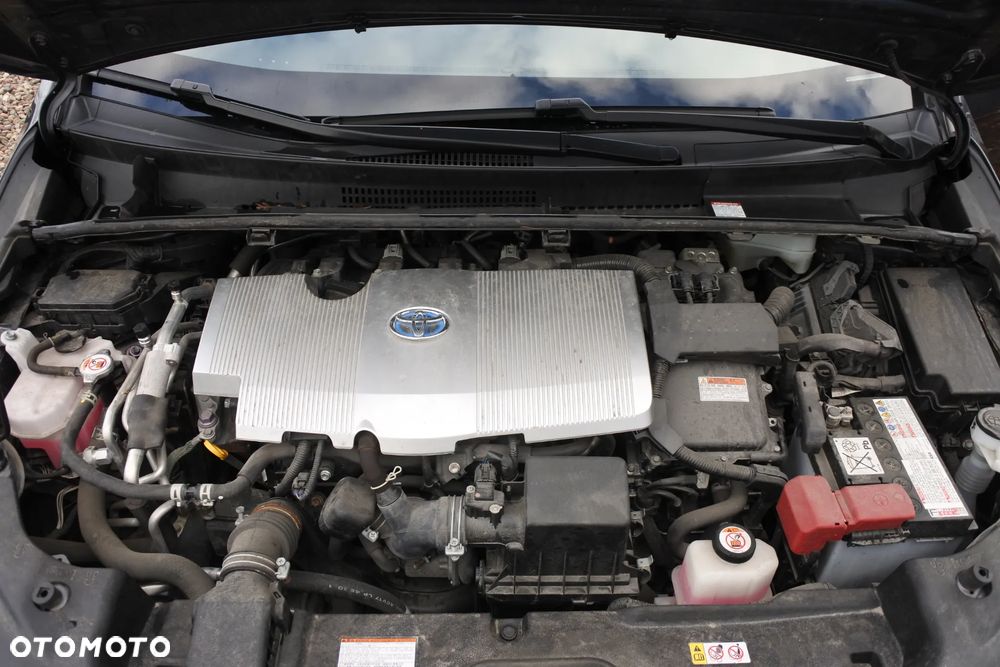 Toyota Prius Plug-in Hybrid Executive - 35