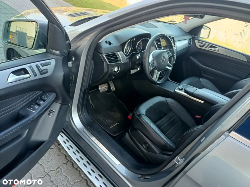 Mercedes-Benz ML 350 BlueTec 4-Matic - 10