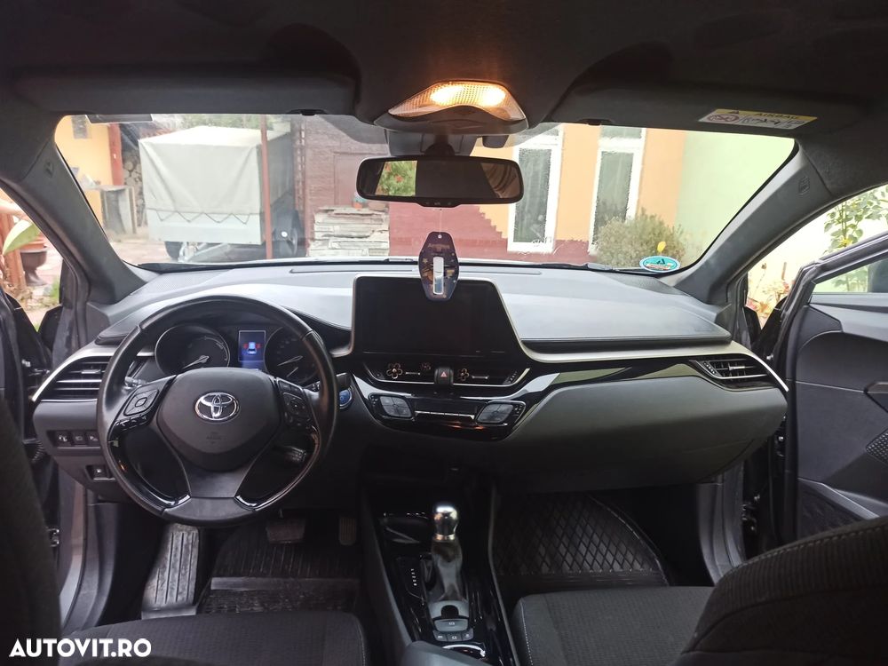 Toyota C-HR 1.8 HEV 140 CP 4x2 CVT Exclusive - 9