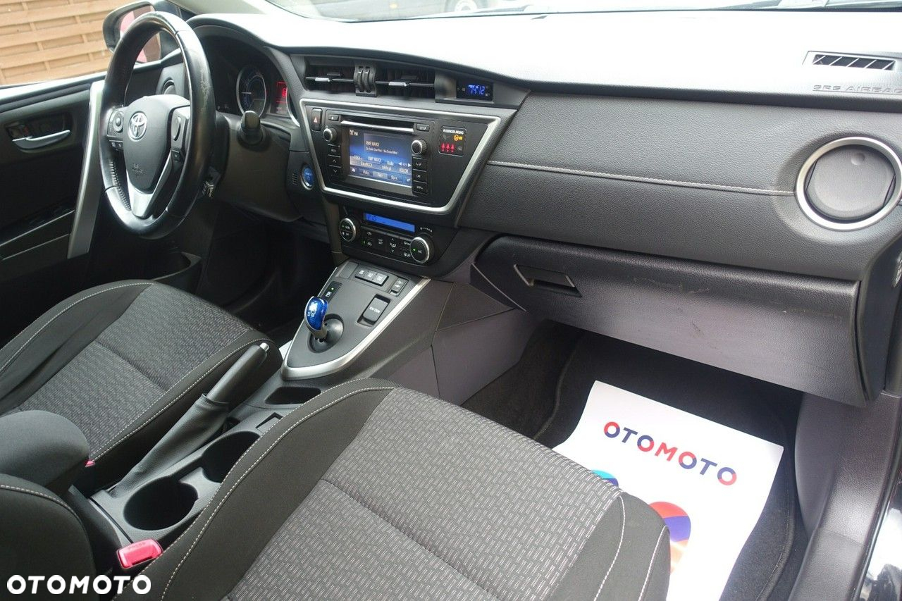 Toyota Auris - 13
