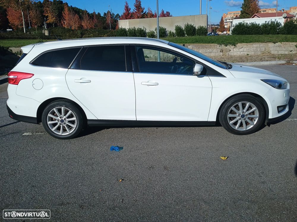 Ford Focus SW 1.0 EcoBoost S&S Titanium - 7