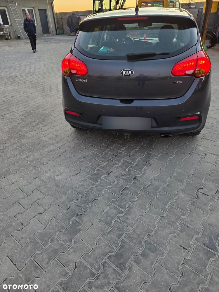 Kia Ceed - 6