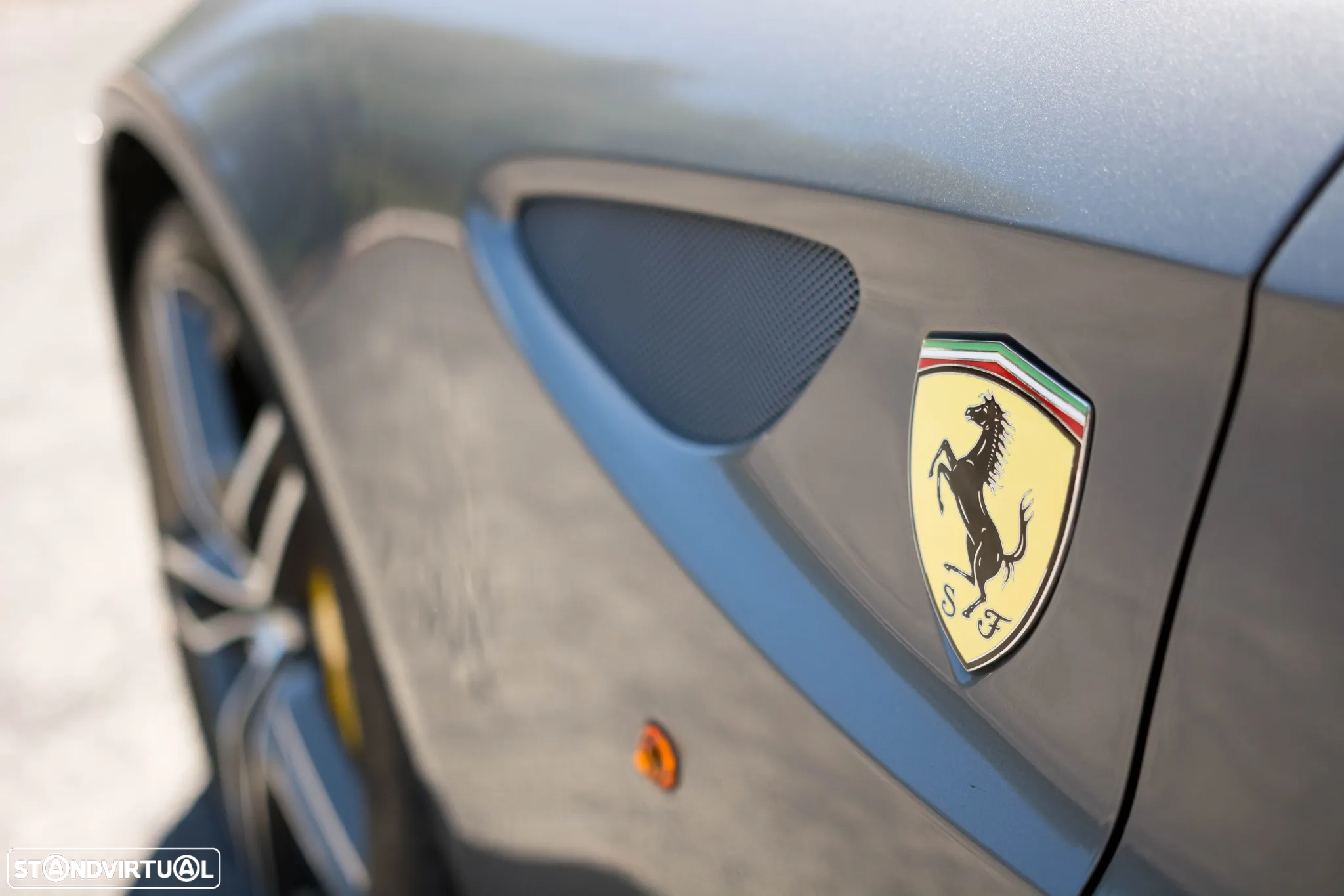 Ferrari FF - 7