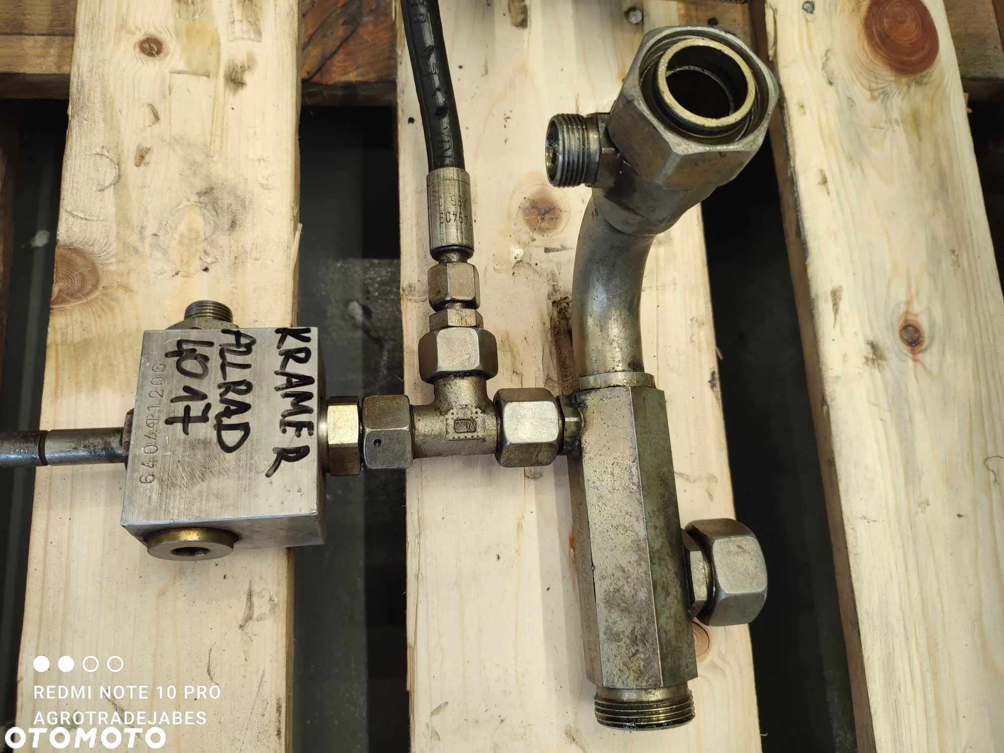 Rozdzielacz hydrauliczny Kramer Allrad 4017 (1000142889 HUSCO) - 8
