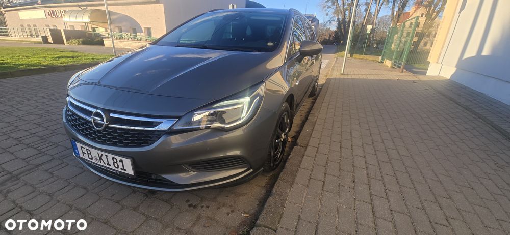 Opel Astra 1.6 D Start/Stop Dynamic - 2