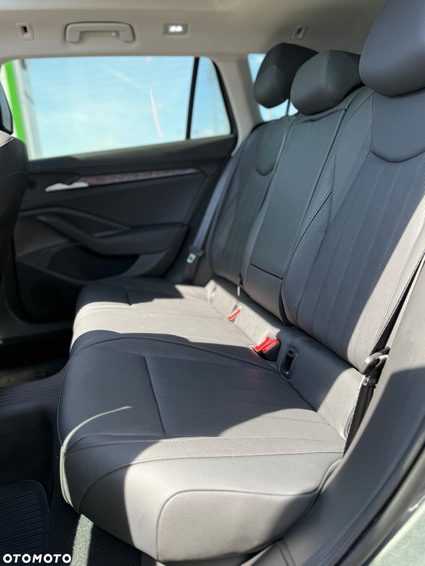 Skoda Superb 1.5 TSI L&K DSG - 20