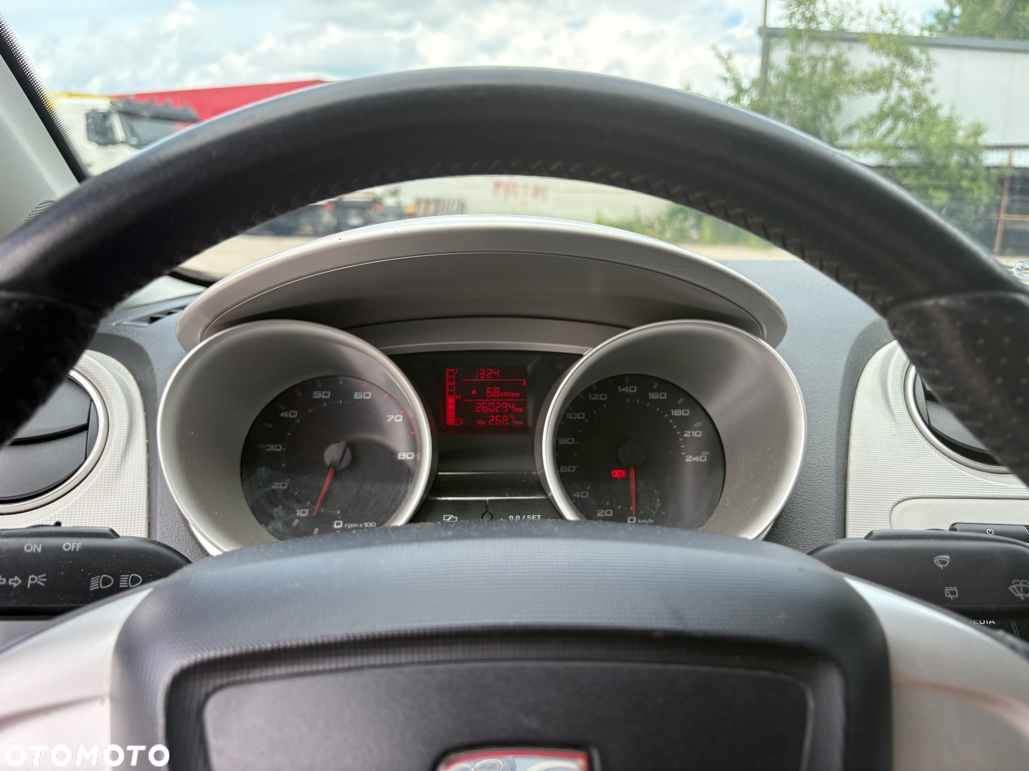 Seat Ibiza 1.6 16V Sport - 12