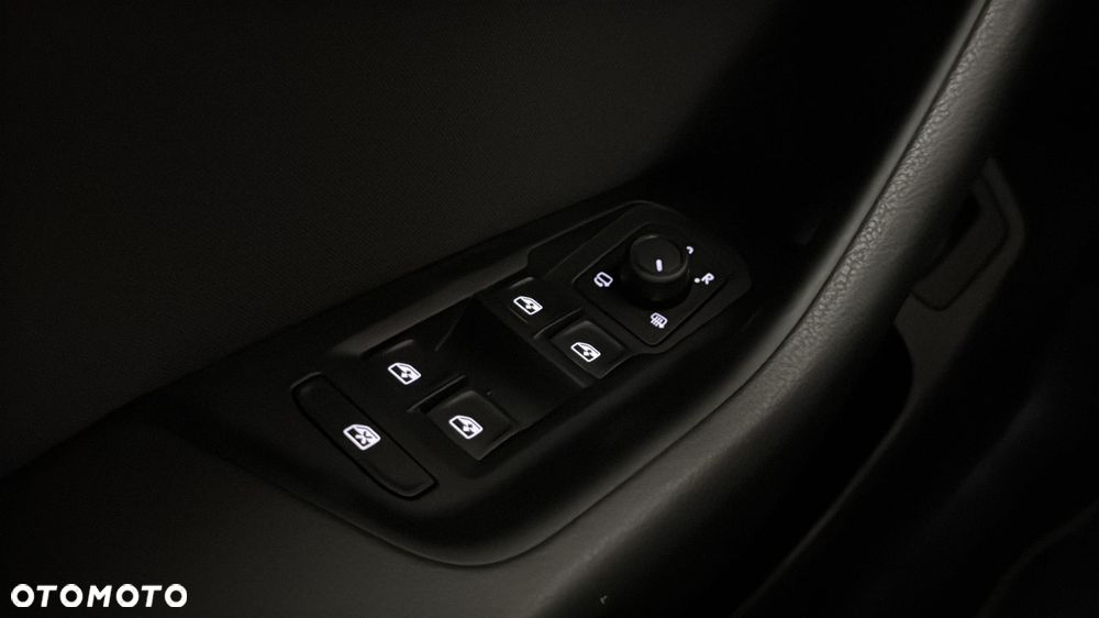 Volkswagen Passat Variant 1.5 TSI EVO Business DSG - 30