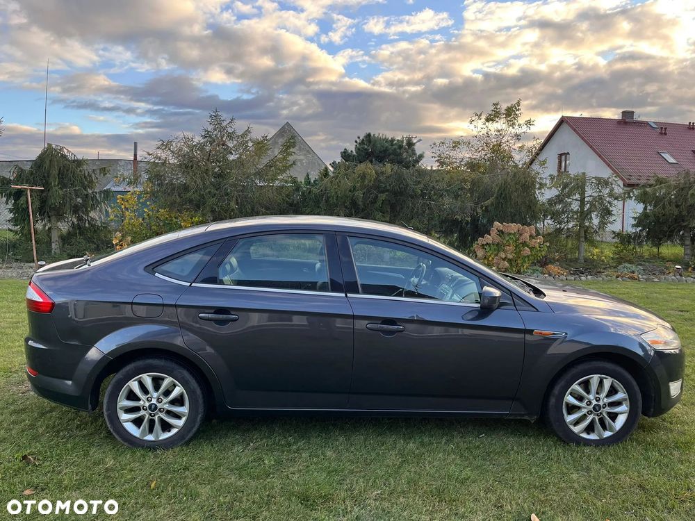 Ford Mondeo - 12