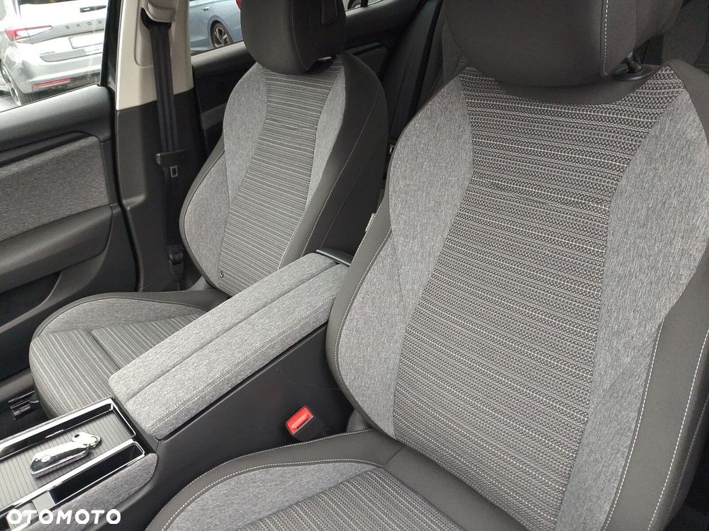 Skoda Superb 2.0 TDI SCR Selection DSG - 12