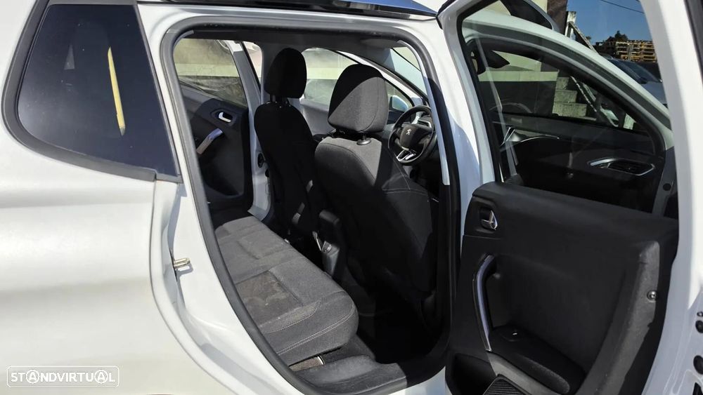 Peugeot 2008 1.6 e-HDi Allure - 14