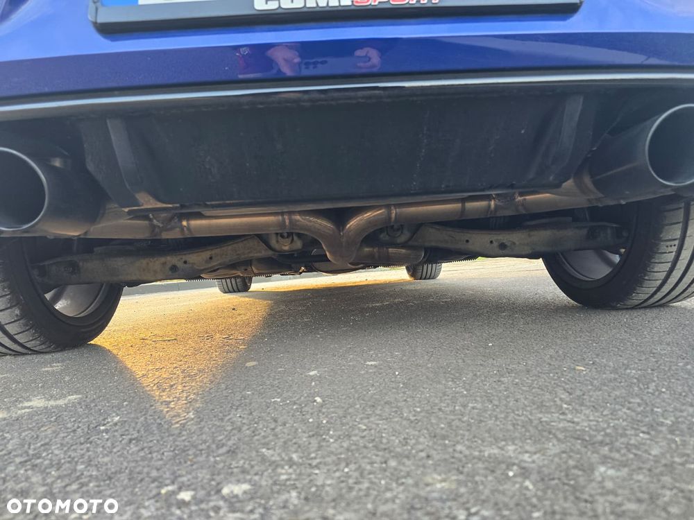 Volkswagen Golf - 32