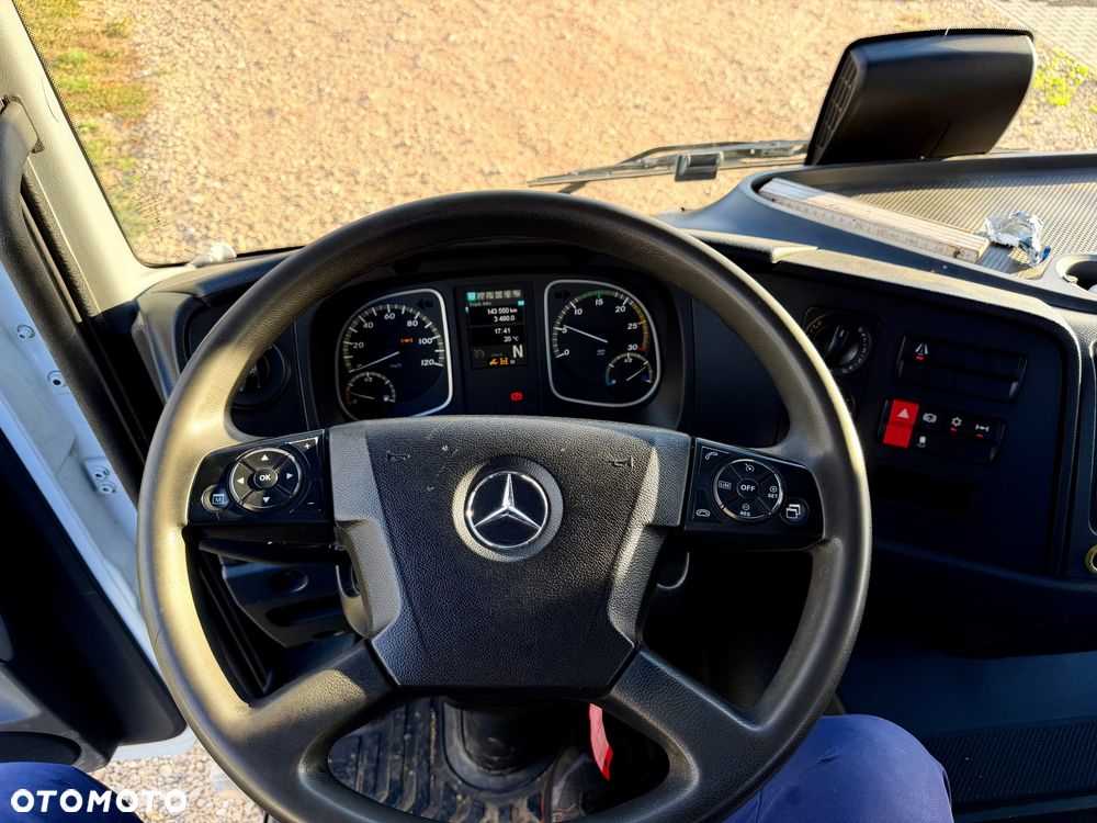 Mercedes-Benz Atego 824 - 13
