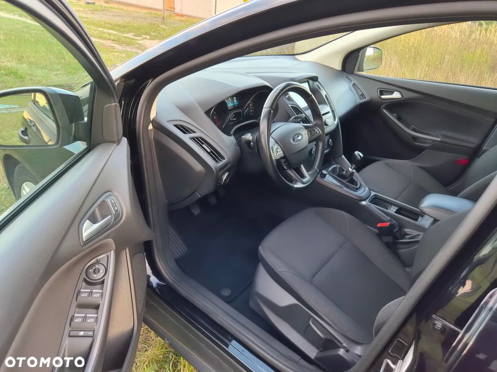 Ford Focus 1.5 TDCi DPF Start-Stopp-System Business - 9