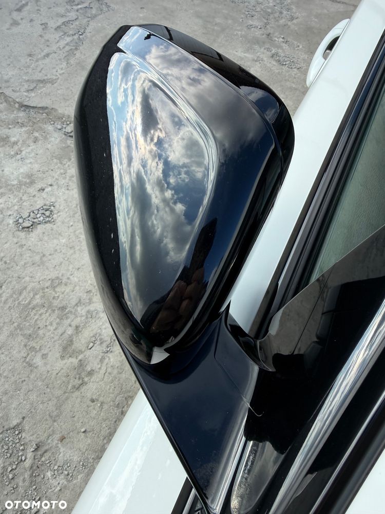 Volvo V40 Cross Country T3 Geartronic Momentum - 36