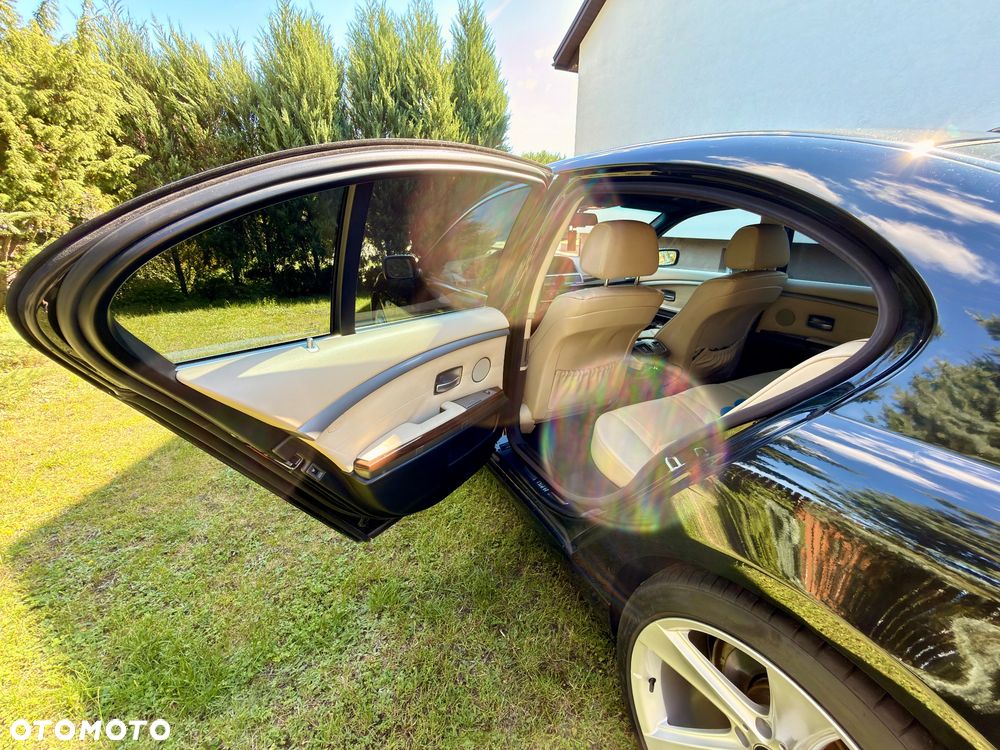 BMW Seria 7 730Li - 9