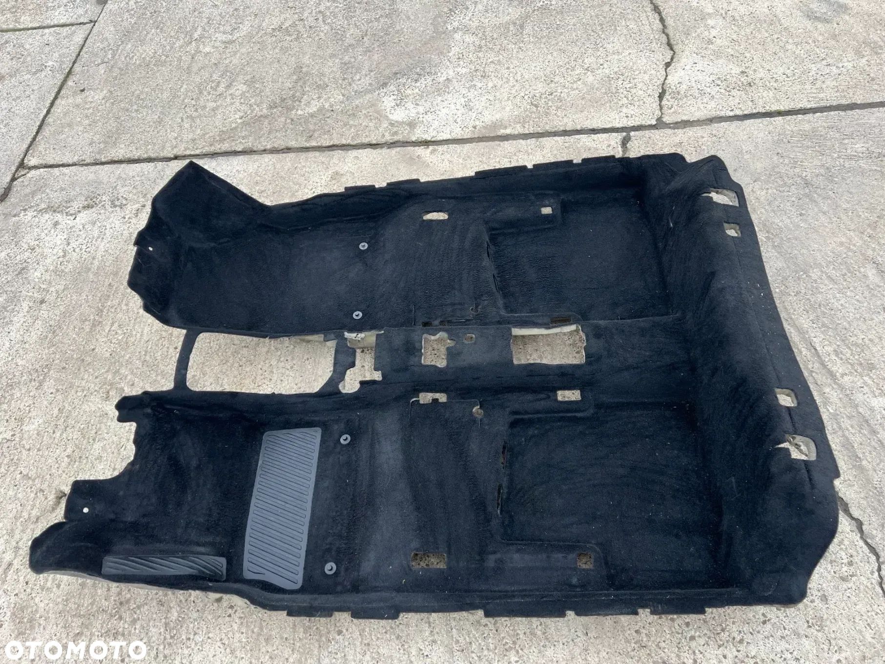 Wykładzina dywanik dywan Opel Astra V K - 1