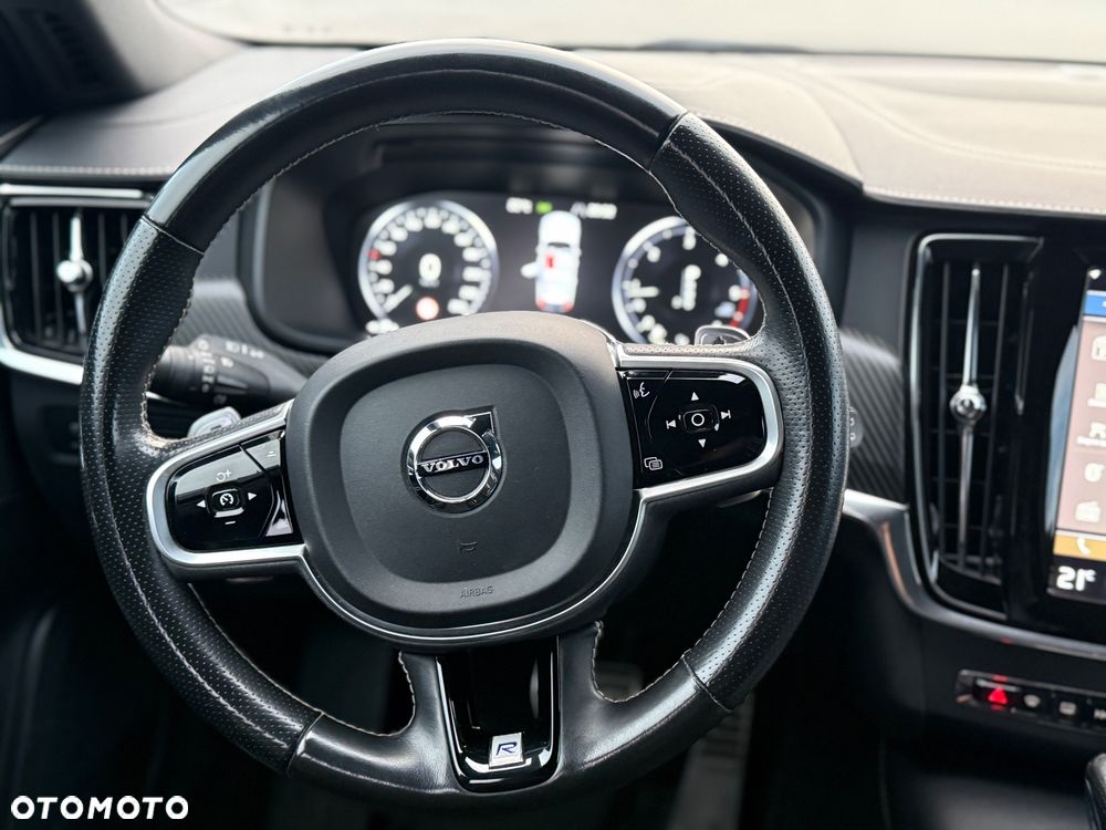Volvo V90 D5 SCR AWD R-Design - 37