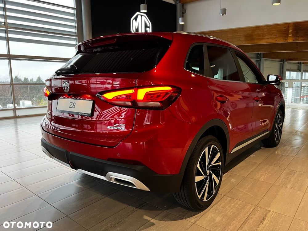 MG ZS Hybrid+ - 5