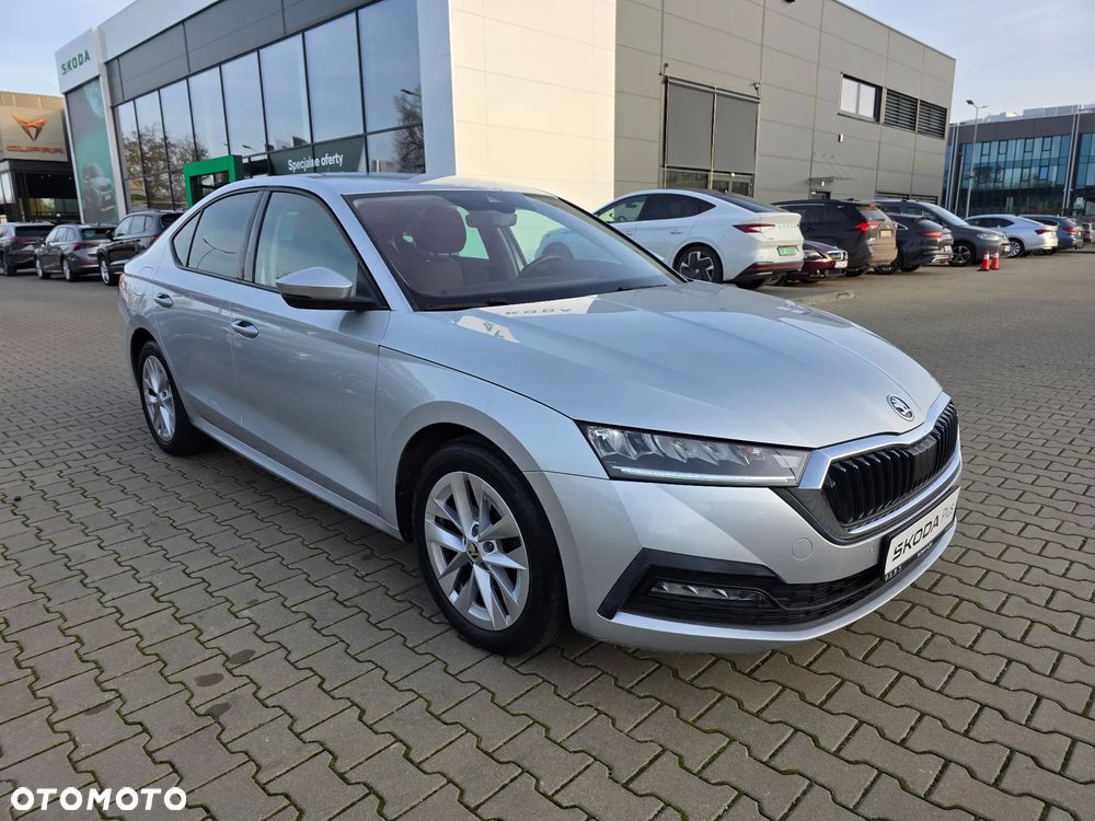 Skoda Octavia 1.5 TSI ACT Ambition - 8