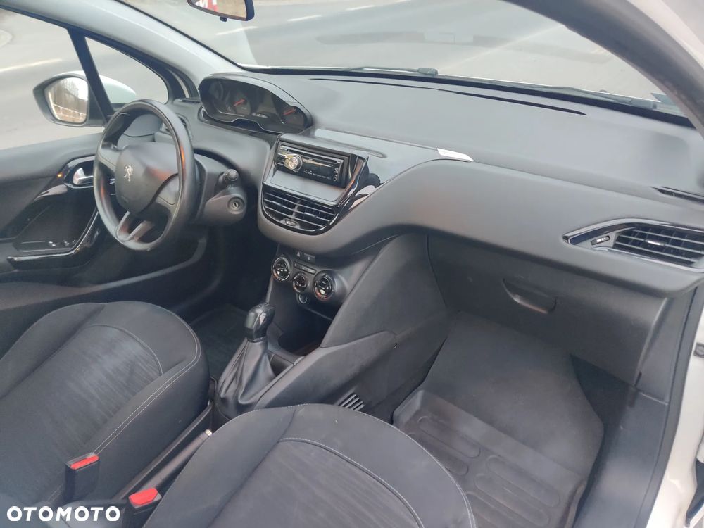 Peugeot 208 1.4 HDi Active - 12