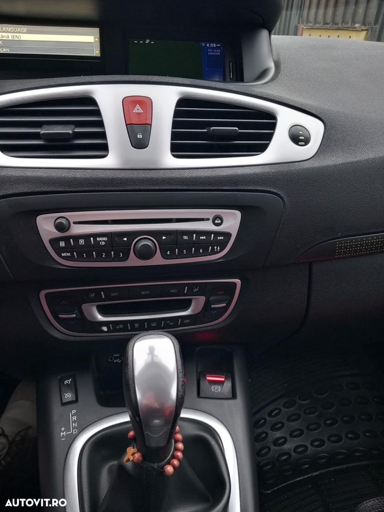 Renault Scenic 2.0 16V 140 CVT Bose Edition - 24