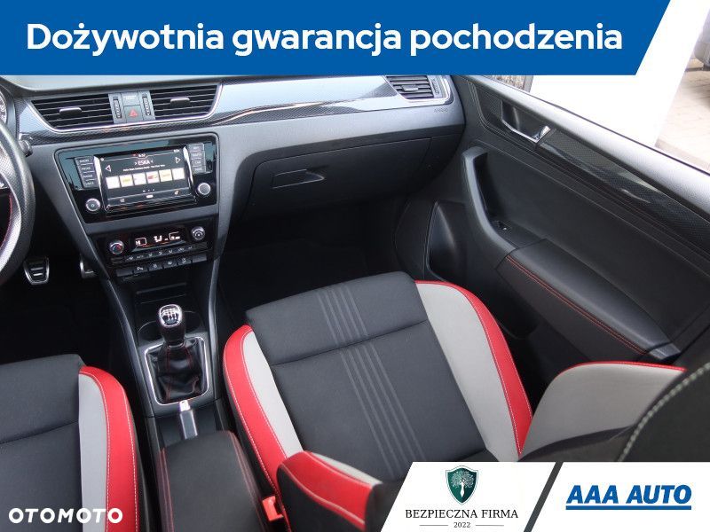 Skoda RAPID - 10