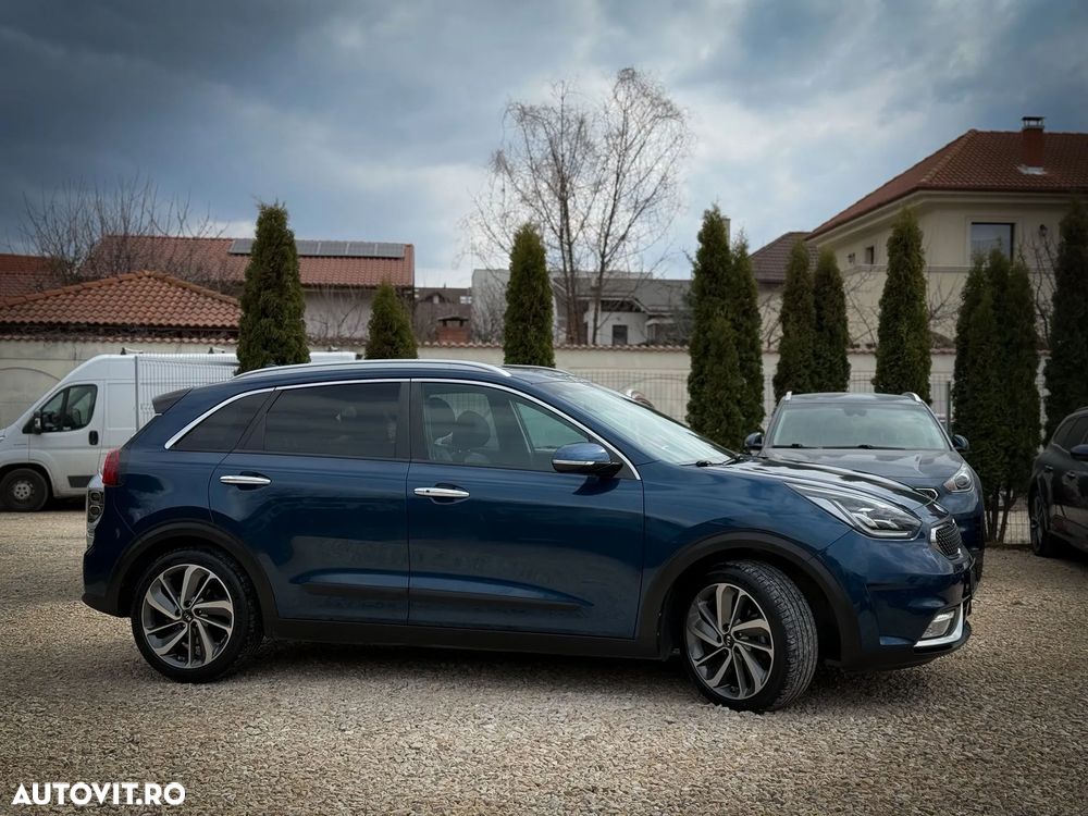 Kia Niro 1.6 GDI 2WD Aut. Vision - 3
