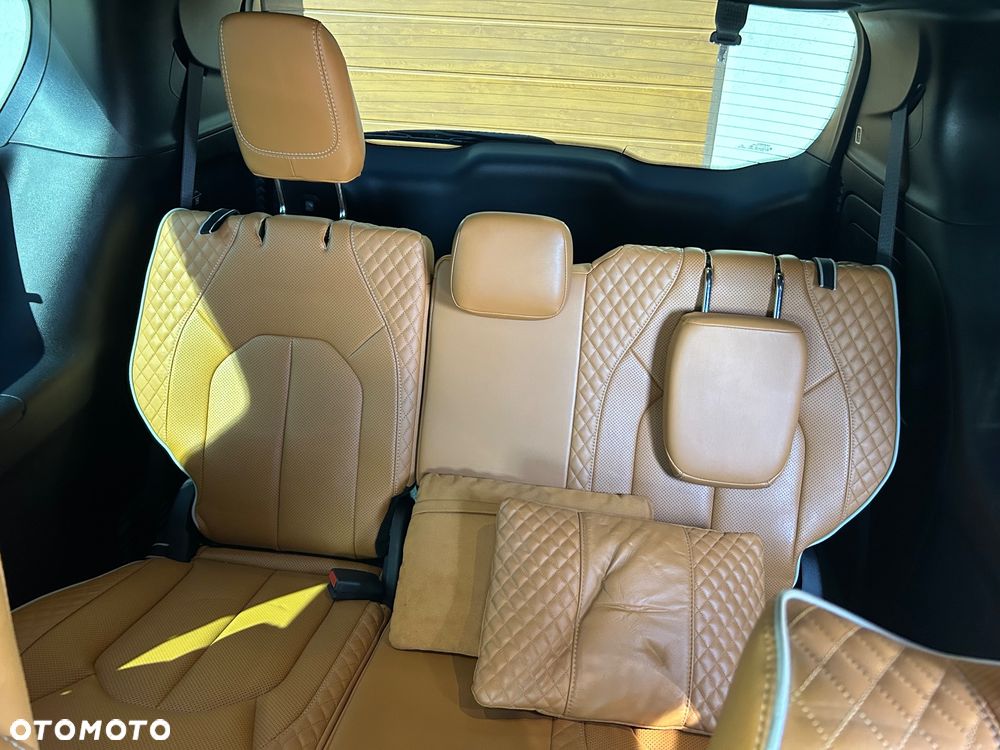 Chrysler Pacifica - 24