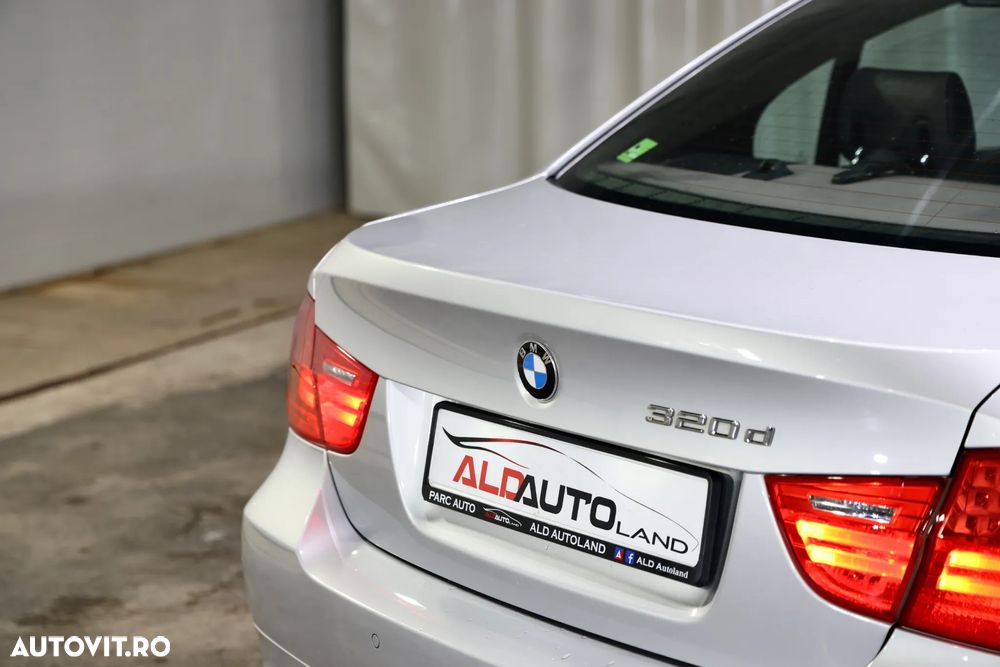 BMW Seria 3 320d - 26