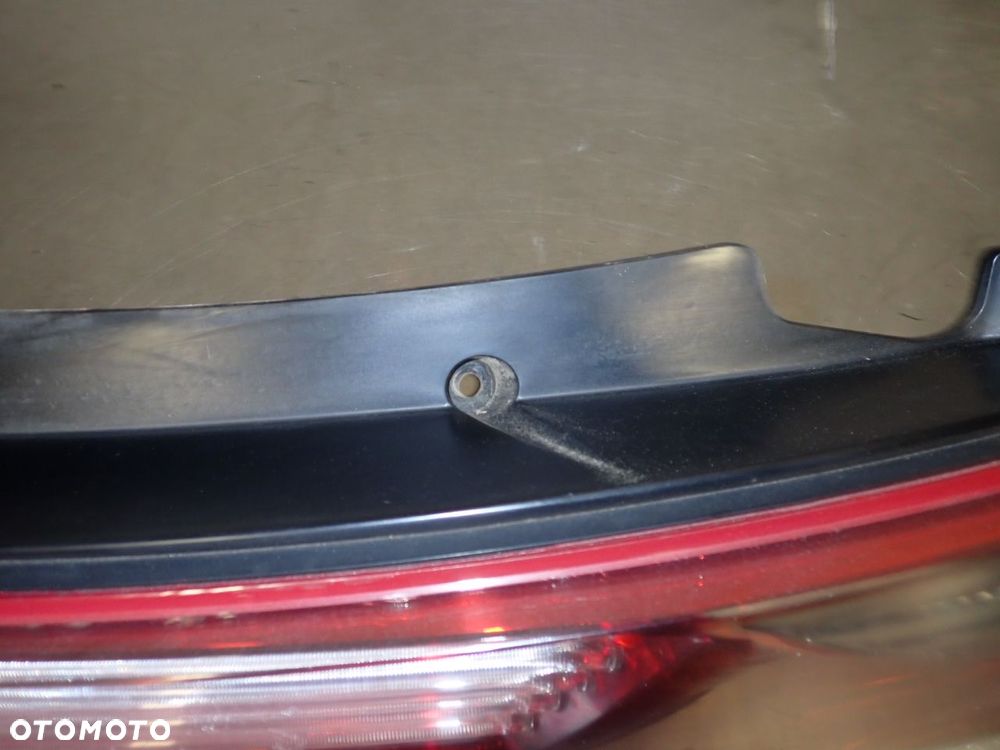 LAMPA LEWA TYLNA CITROEN C4 PICASSO LIFT 1.6HDI - 6