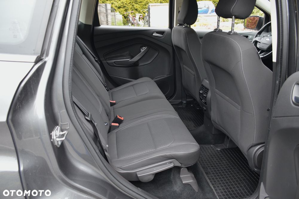 Ford Kuga 2.0 TDCi 4x4 Titanium - 28
