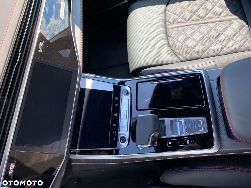 Audi Q8 - 21