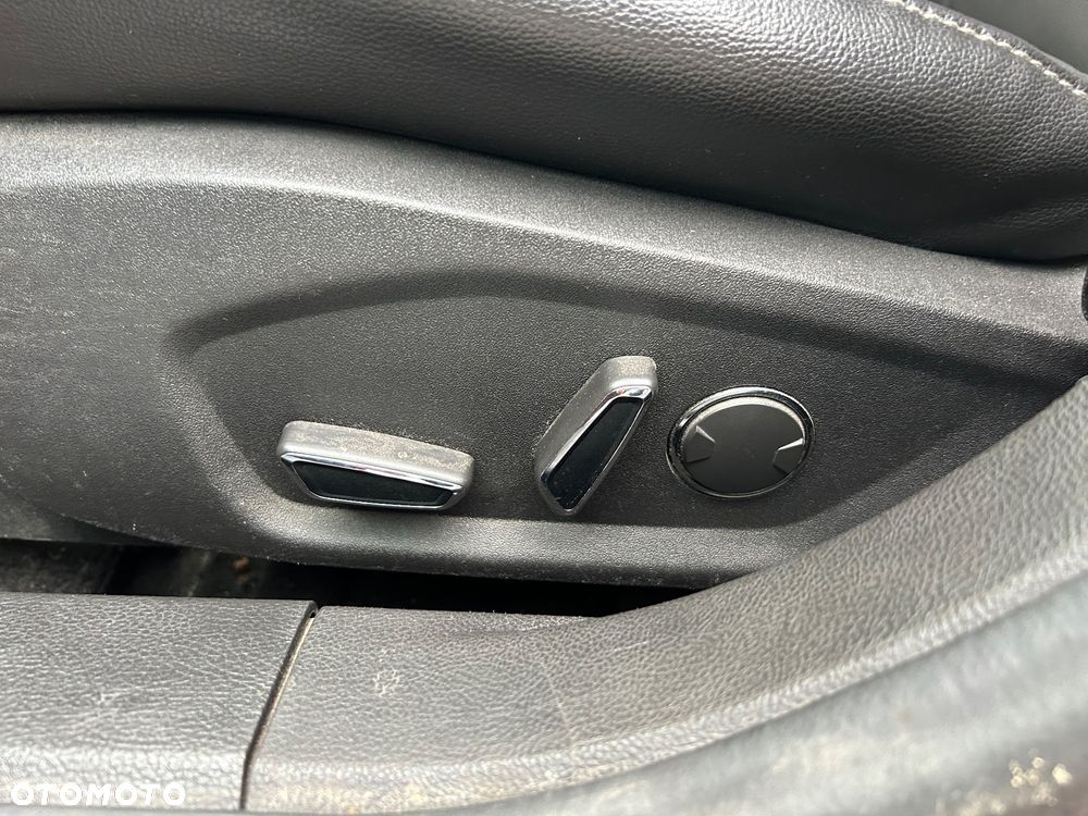 Ford Fusion 2.0 EcoBoost Titanium - 22