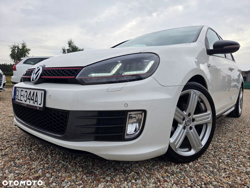 Volkswagen Golf - 4