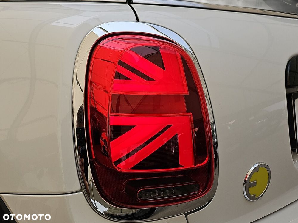 MINI Cooper SE - 33